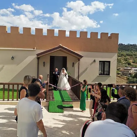 Imperial Park بيت ضيافة Raffadali